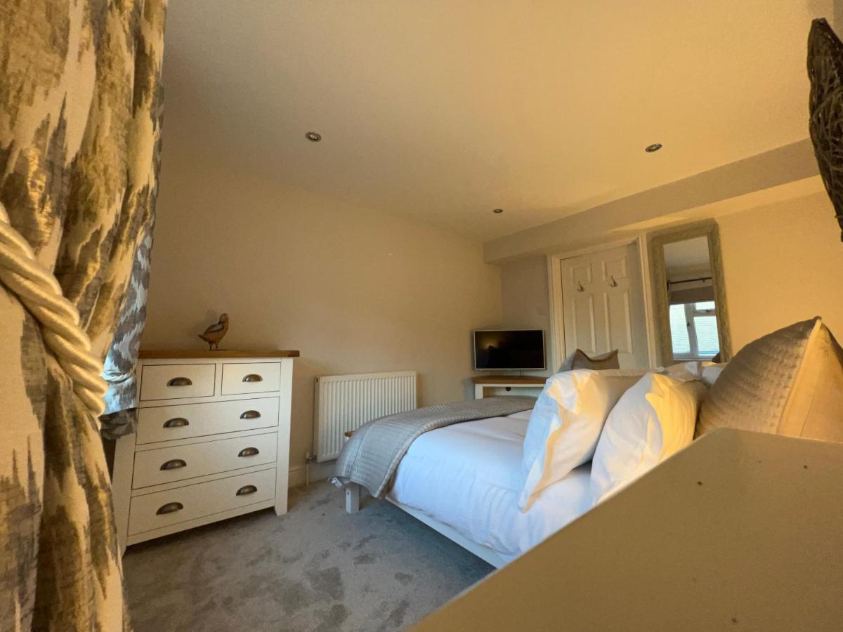 Luxurious 4 Bedroom Home In The Heart Of The Cotswolds With Hot Tub! Stow-on-the-Wold Eksteriør bilde